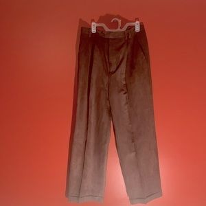 Maxini size 36 suede bottoms